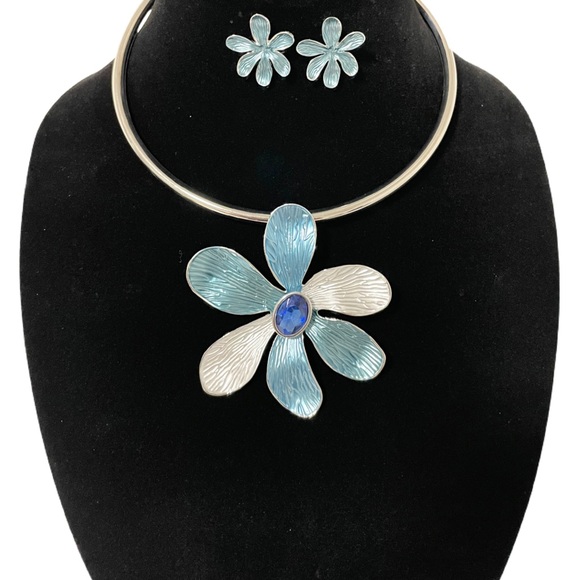 Jewelry - 1130-Large Flower Pendant Bib Necklace Set-Blue/Silver